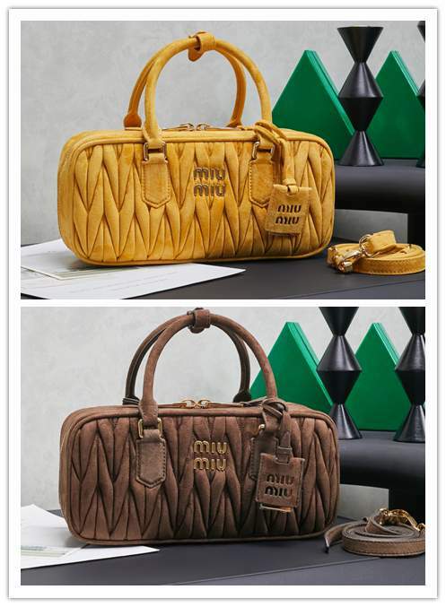 Picture of Miu Miu Handbags _SKUfw214746358fw